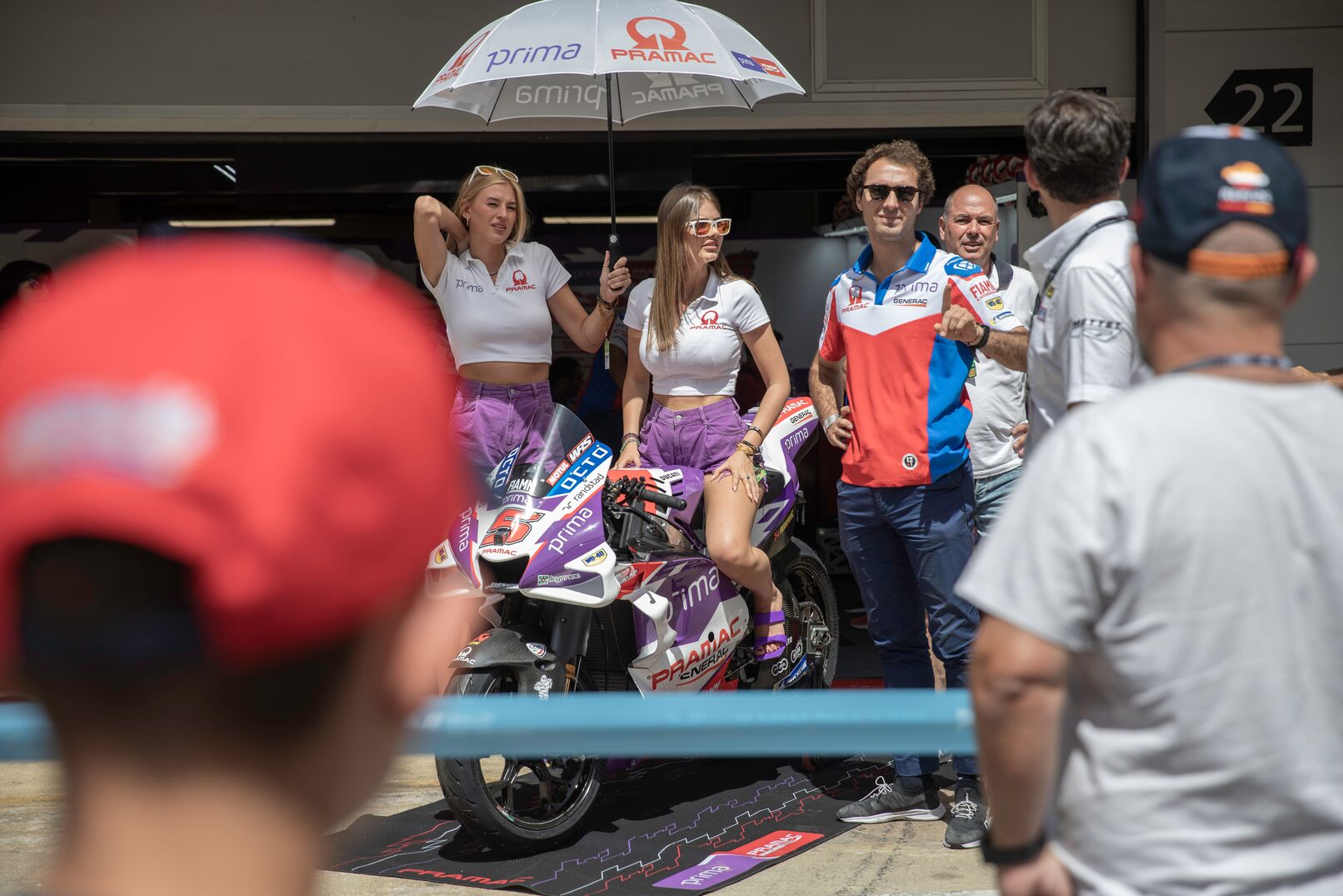 MotoGP™ Rimini  grid girls